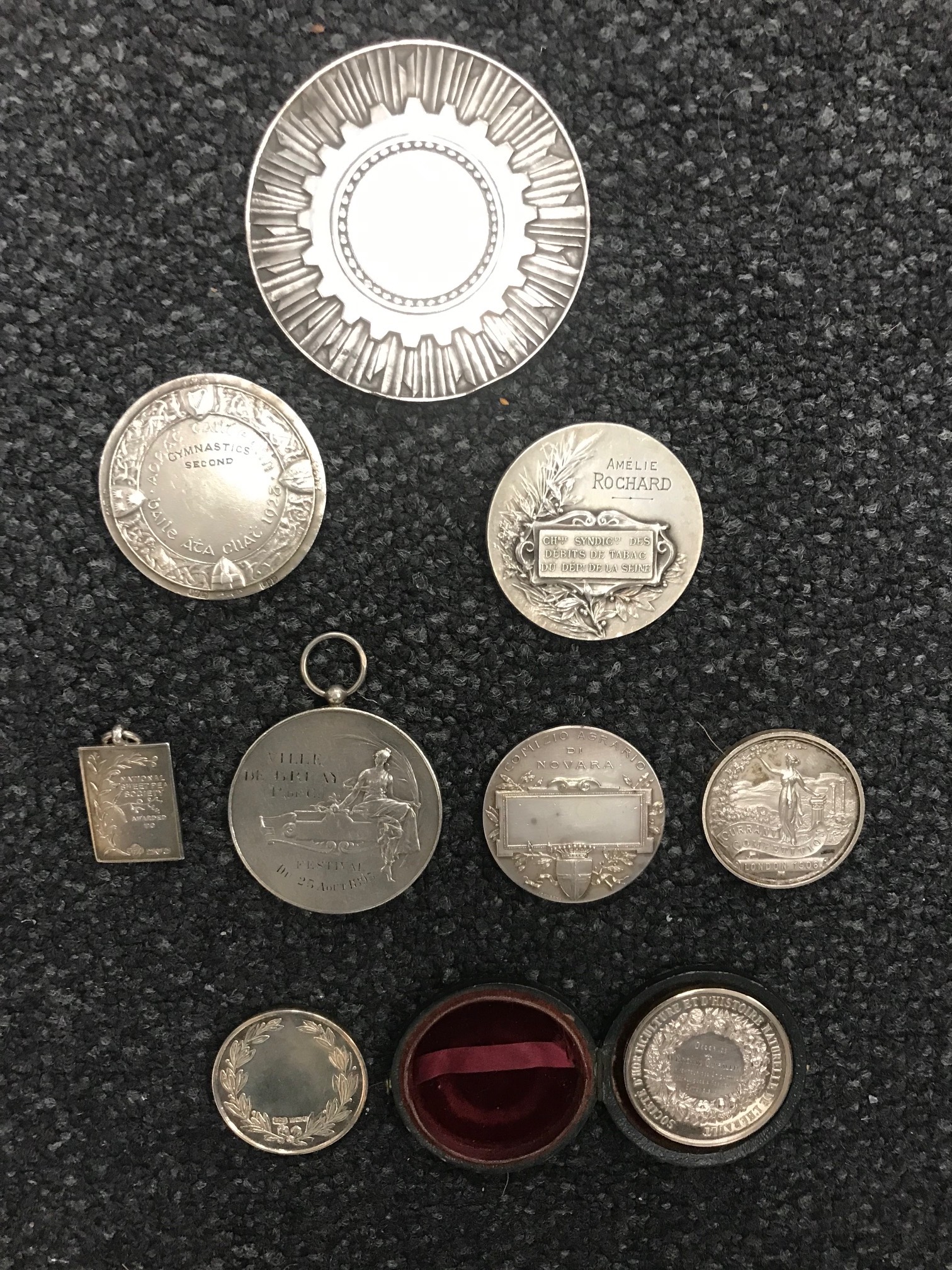 Collection of mostly early 20th c. silver and commemorative medals (9) - Image 2 of 2