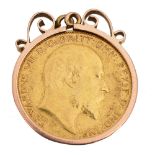 An Edward VII 1909 half sovereign pendant