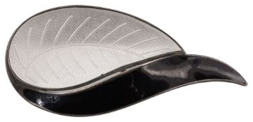 A Norwegian abstract leaf enamel brooch