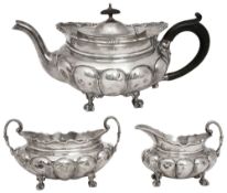 An Edwardian silver three piece tea set