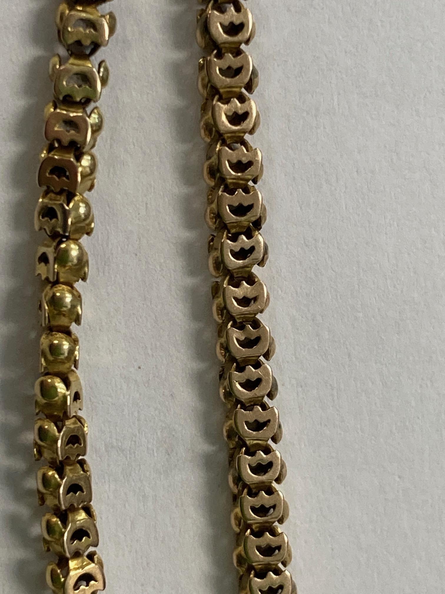 A Victorian 9ct gold articulated fancy square link guard chain - Image 3 of 4