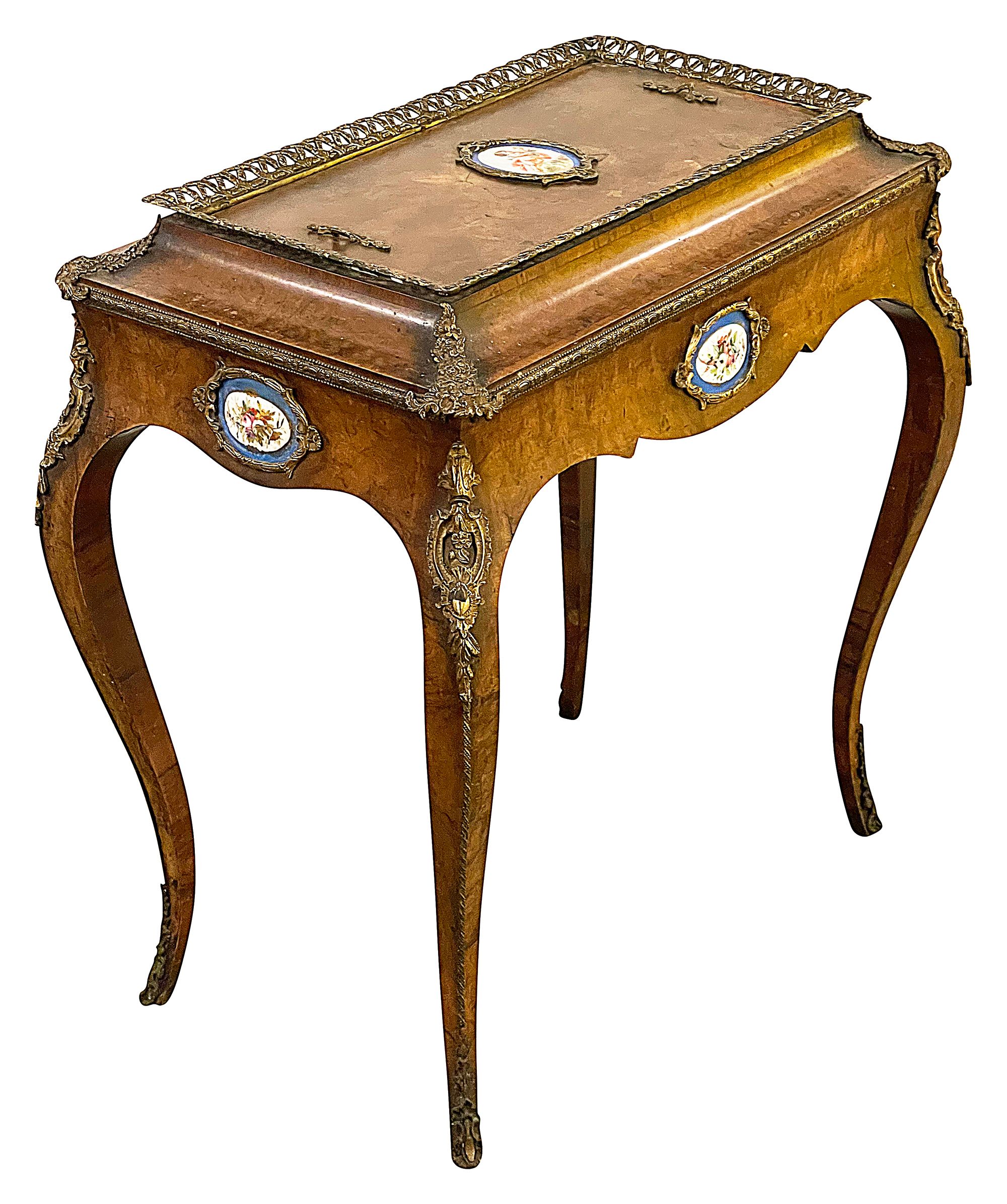 A Victorian Louis XV style jardiniere - Image 2 of 4