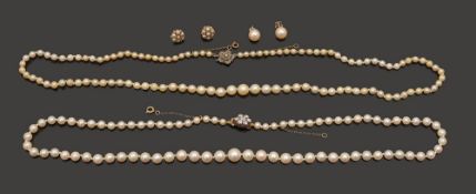 Two single row cultured pearl necklaces: