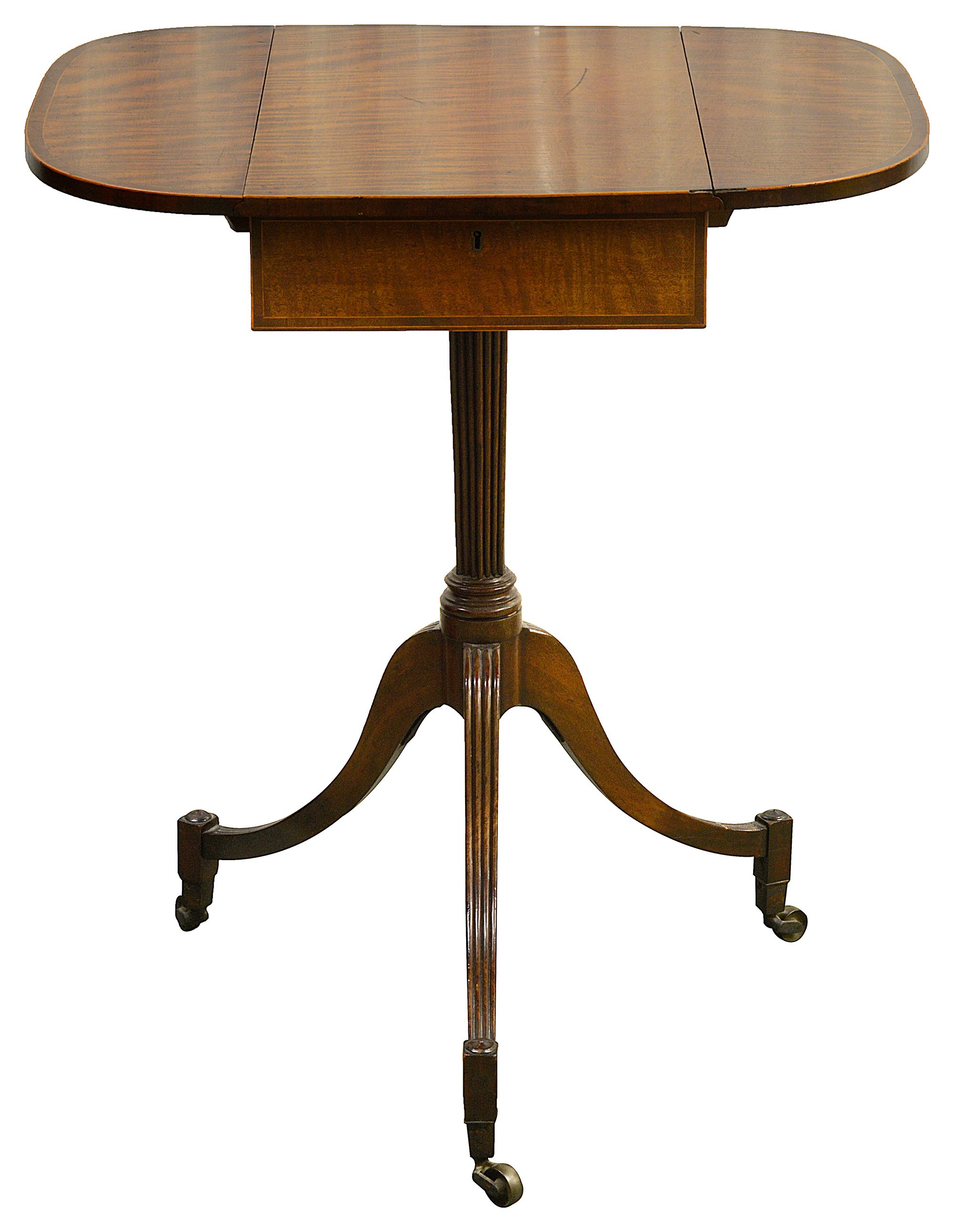 A small George III mahogany oval pedestal Pembroke table - Image 2 of 7