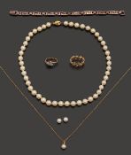 A cultured pearl necklace