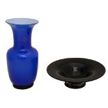 A Venini glass vase and a bowl (2)