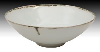 Edmund De Waal (British, b.1964) A large porcelain footed bowl c.1990