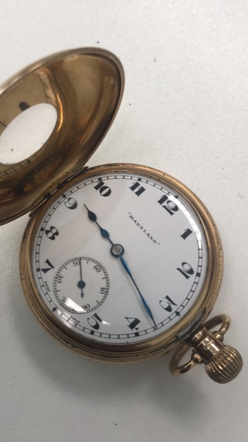 A George V 9ct keyless gold half hunter pocket watch - Image 3 of 3