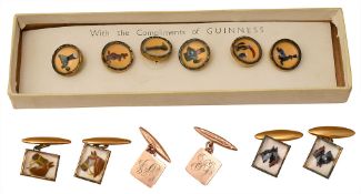 A pair of gentleman's 9ct gold cufflinks and other accessories