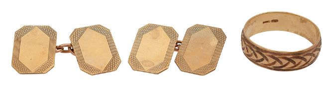 A pair of 9ct gold cufflinks