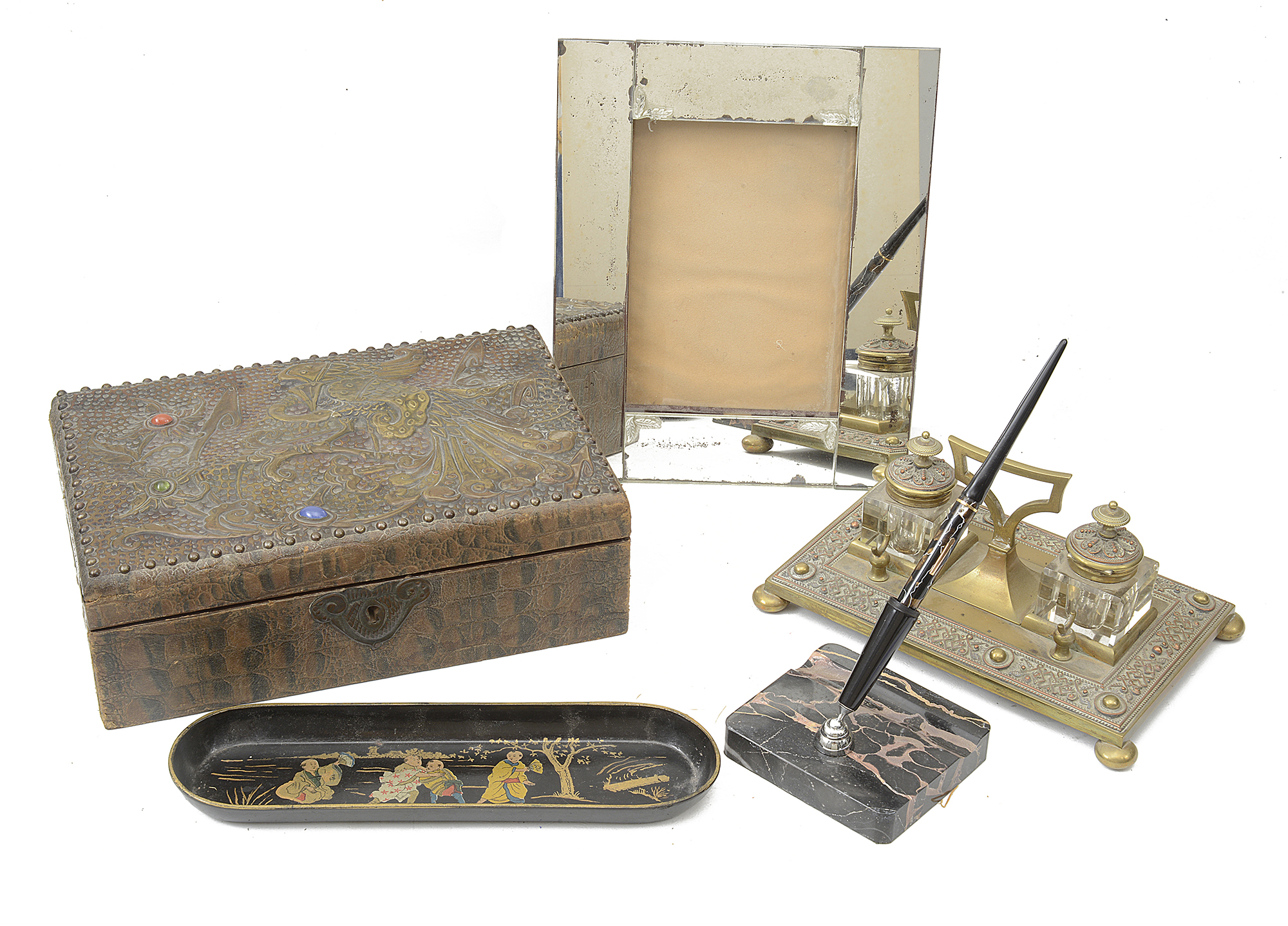 Bayard desk fountain pen, a French brass inkstand and other items