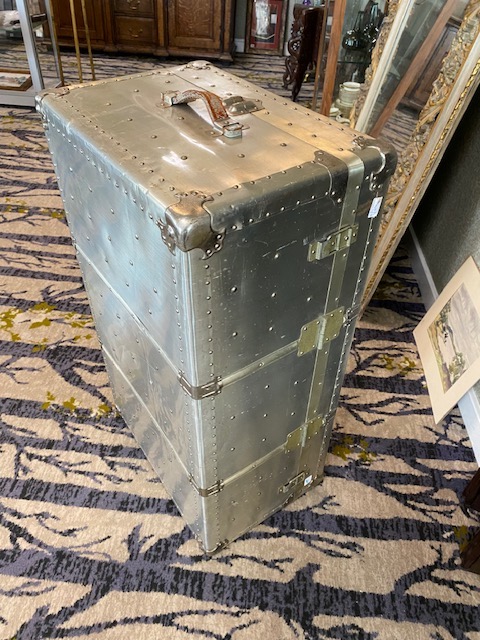 A 1950s studded polished aluminium cabin trunk - Image 6 of 6