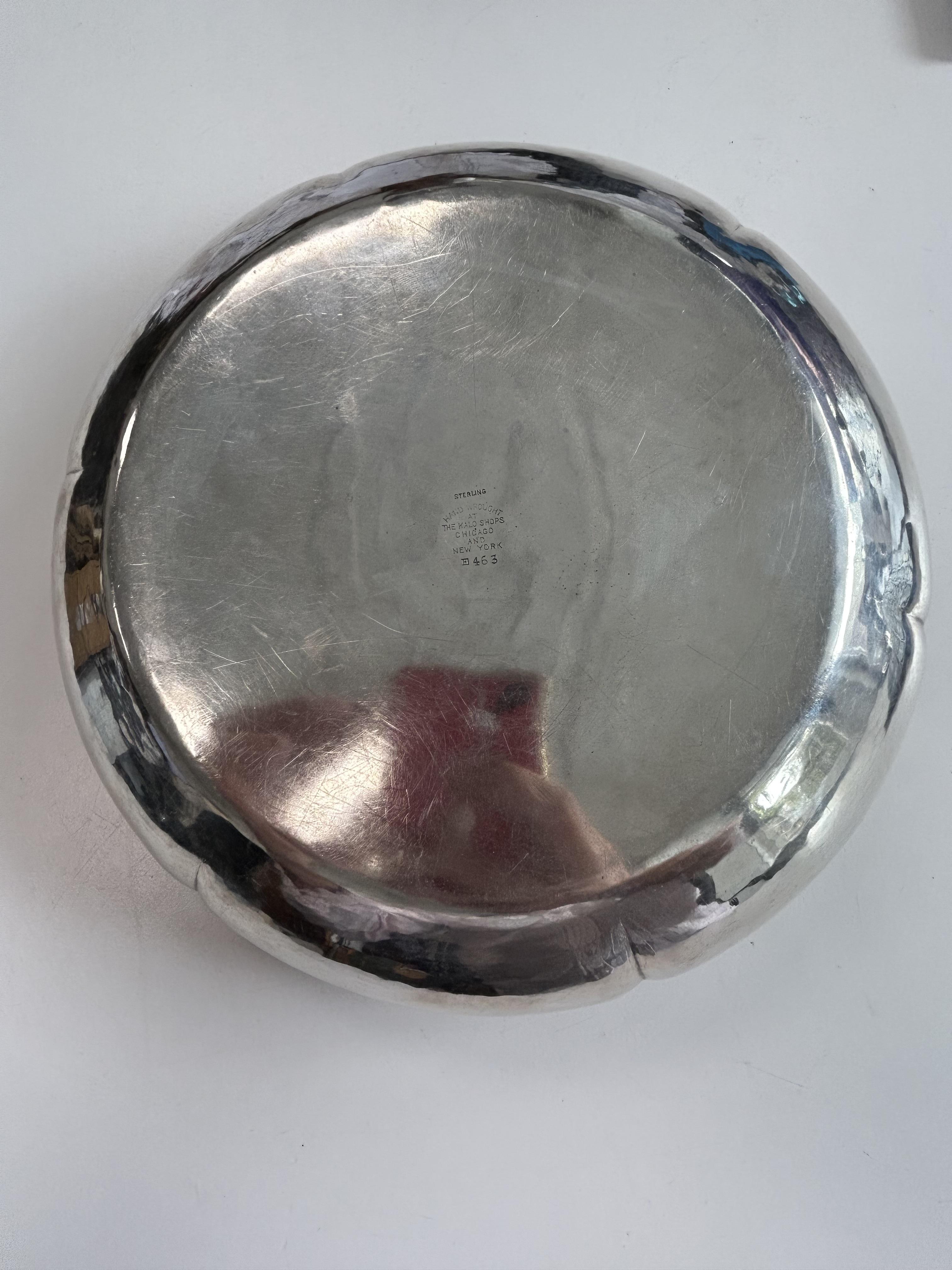 An American Arts and Crafts Kalo Shop planished silver bowl - Image 4 of 4