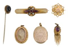A group of Victorian lockets and brooches
