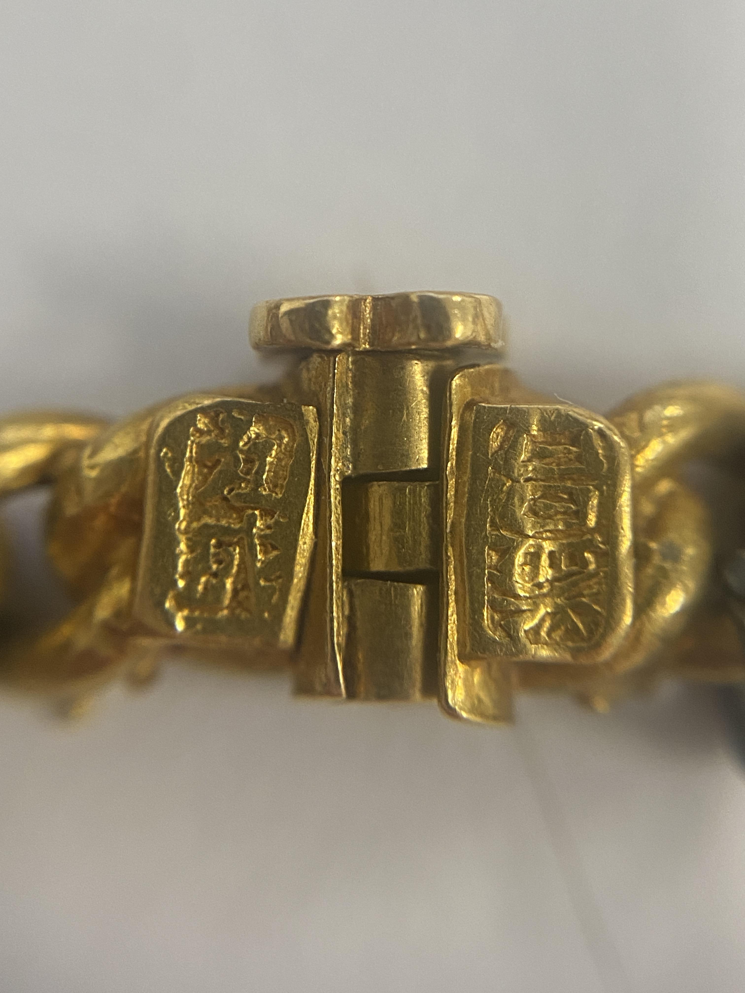 A Chinese gold curb link bracelet - Image 3 of 5