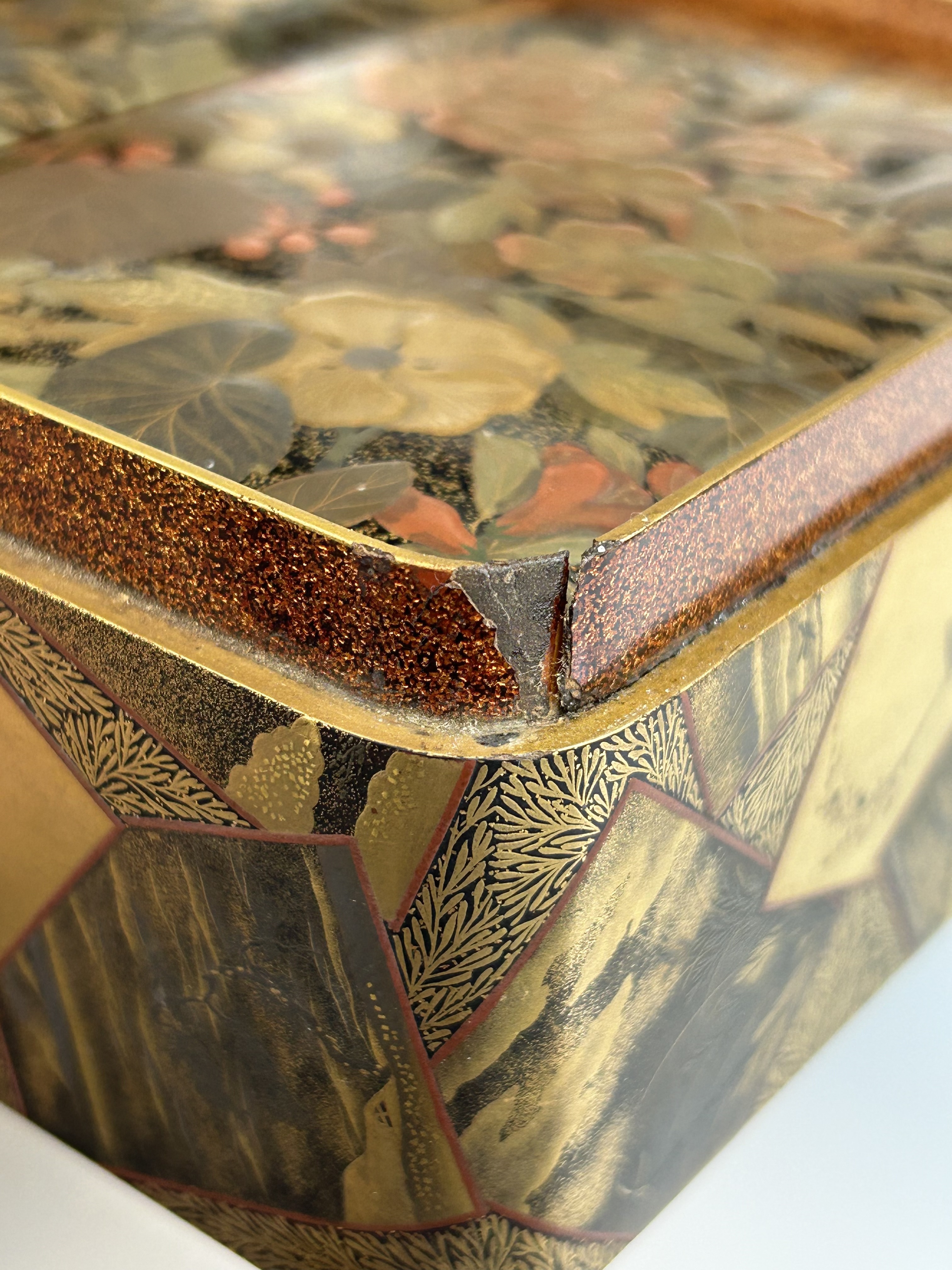 A 19th century Japanese gold lacquer box with interior tray and two boxes - Image 14 of 23