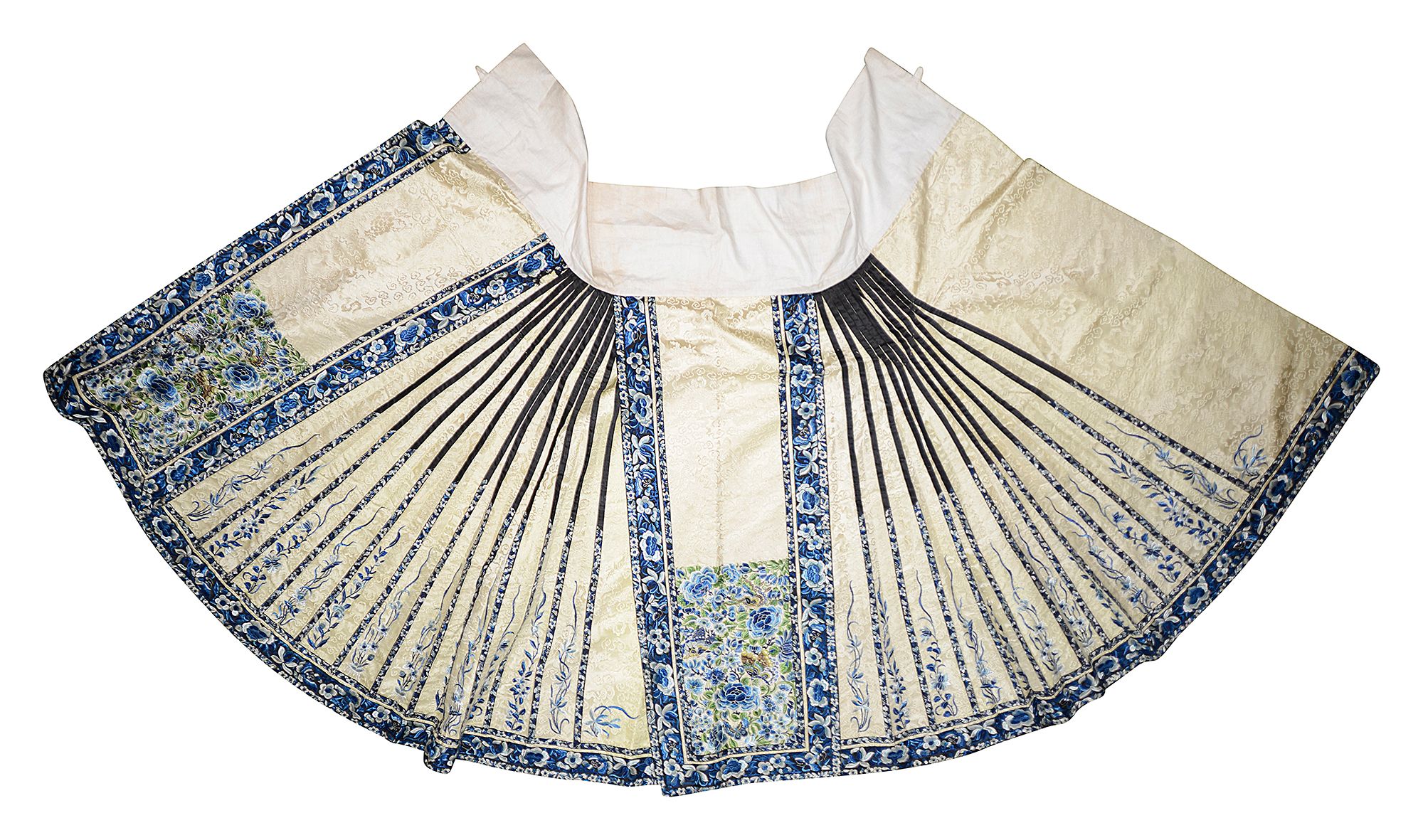 A late 19th century Chinese embroidered silk damask pleat skirt