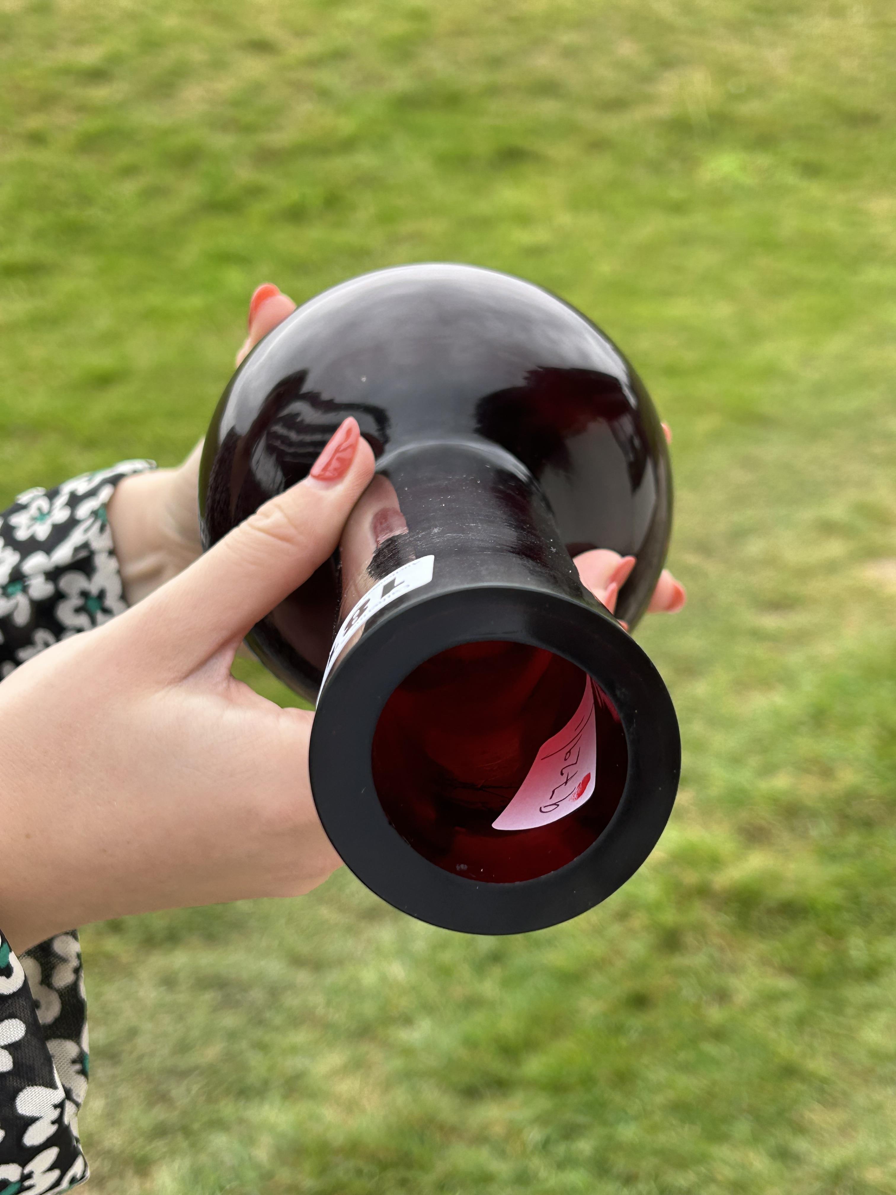 A Chinese amber red Peking glass bottle vase - Image 14 of 15