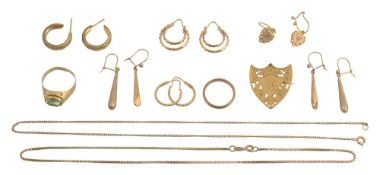 A collection of lady's jewellery