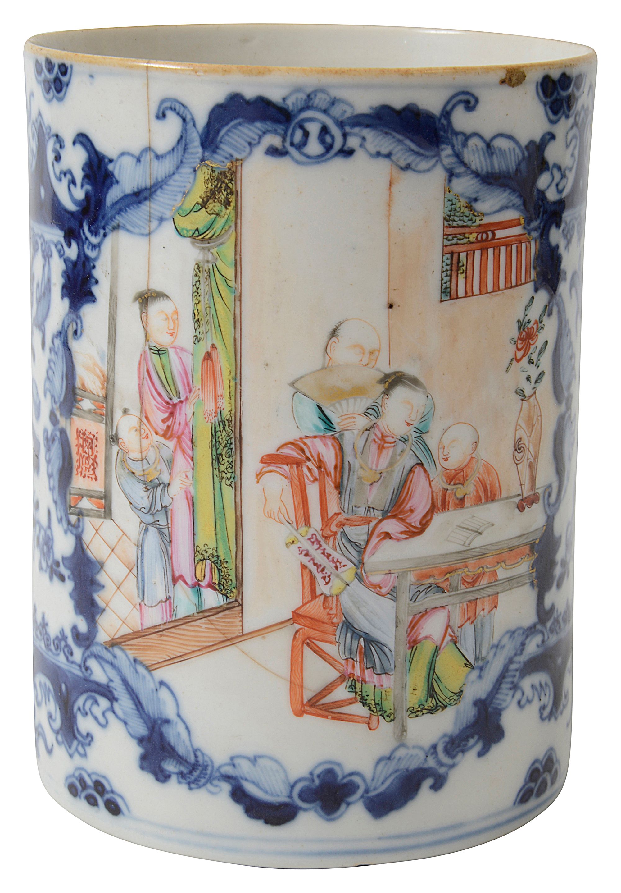 A late 18th century Chinese export famille rose 'Mandarin' mug - Image 4 of 4