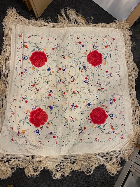 Two Chinese embroidered silk shawls - Image 4 of 6