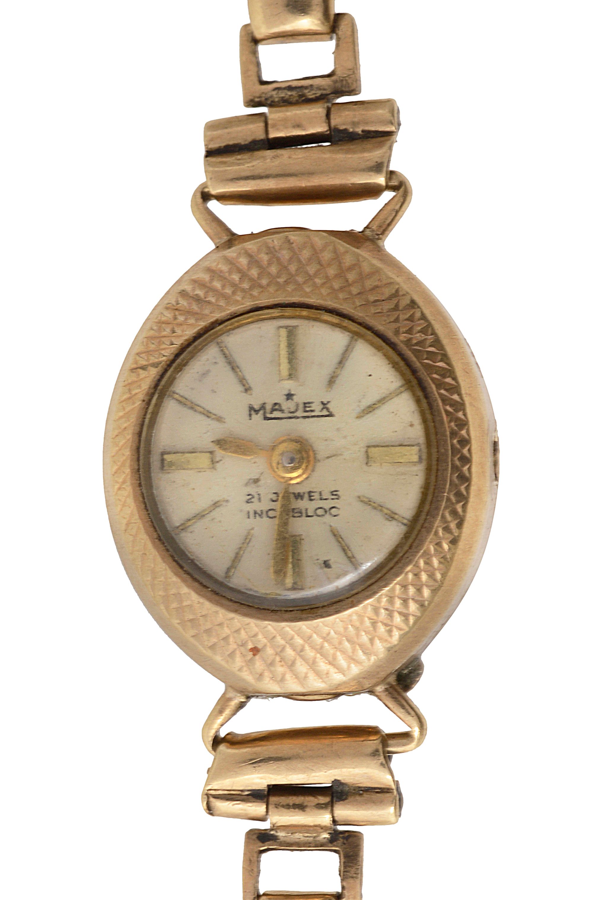 A 9ct gold lady's wristwatch by Majex - Image 2 of 2