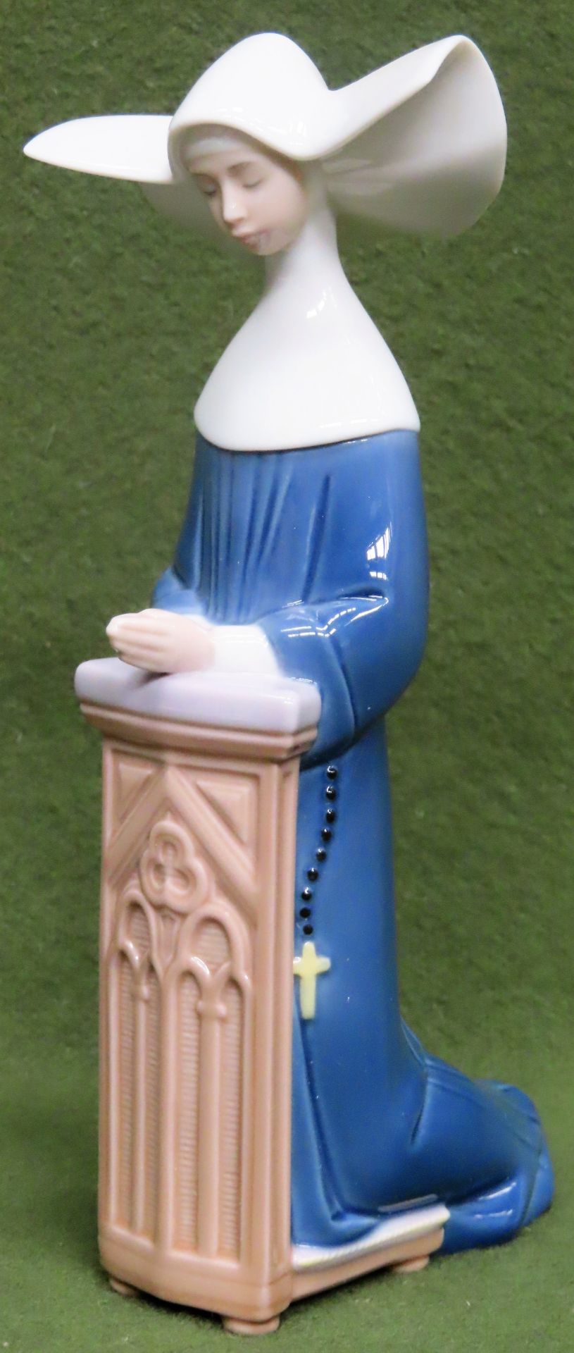 Boxed Lladro Mediation Praying Nun Figure (No. 01005502) reasonable used condition