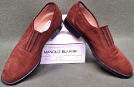 Boxed Manolo Blahnik Mens brown suede dress shoes, size 9 1/2