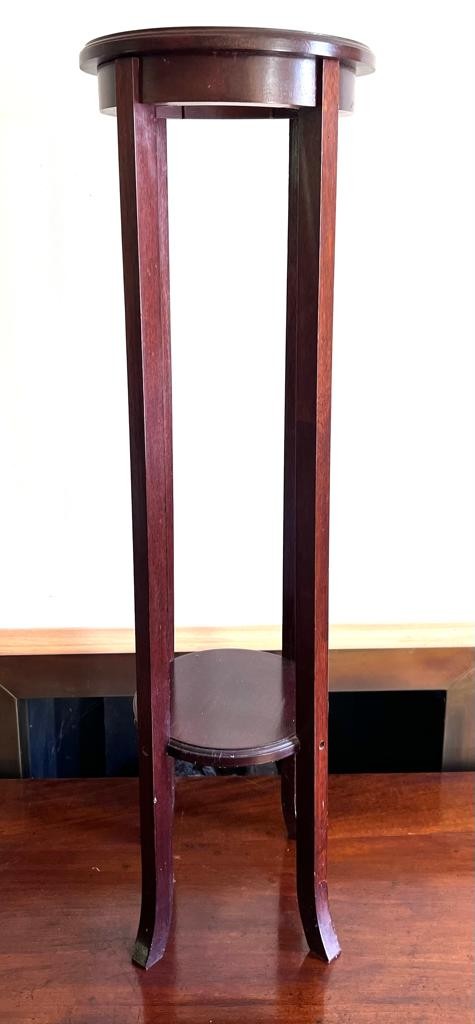 POLISHED WOOD PLANT STAND, APPROX 89cm HIGH AND DIAMETER APPROX 26cm