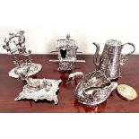 FIVE PIECES OF SILVER COLOURED METAL ITEMS STAMPED 9.25, WEIGHT APPROX 210g