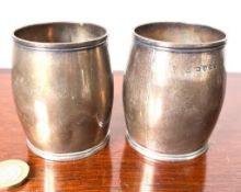 PAIR OF SILVER BEAKERS, LONDON 1812, WOODEN BASES, APPROX 7.25cm HIGH AND TOTAL WEIGHT APPROX 280g