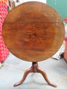 EARLY 20TH CENTURY OAK TILT TOP TABLE, ON TRIPOD SUPPORTS. APPROX. 74cms H x 80cms D