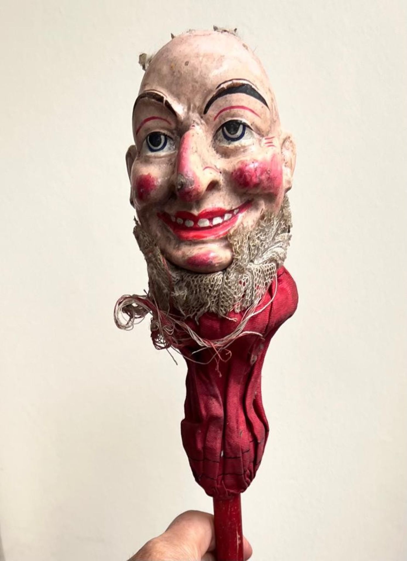 EARLY 20th CENTURY MR PUNCH JESTERS' RATTLE, 45cm END TO END