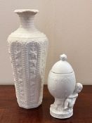 COPELAND PARIAN WARE VASE, APPROX 26cm HIGH, PLUS SMALL CHERUB VASE AND COVER