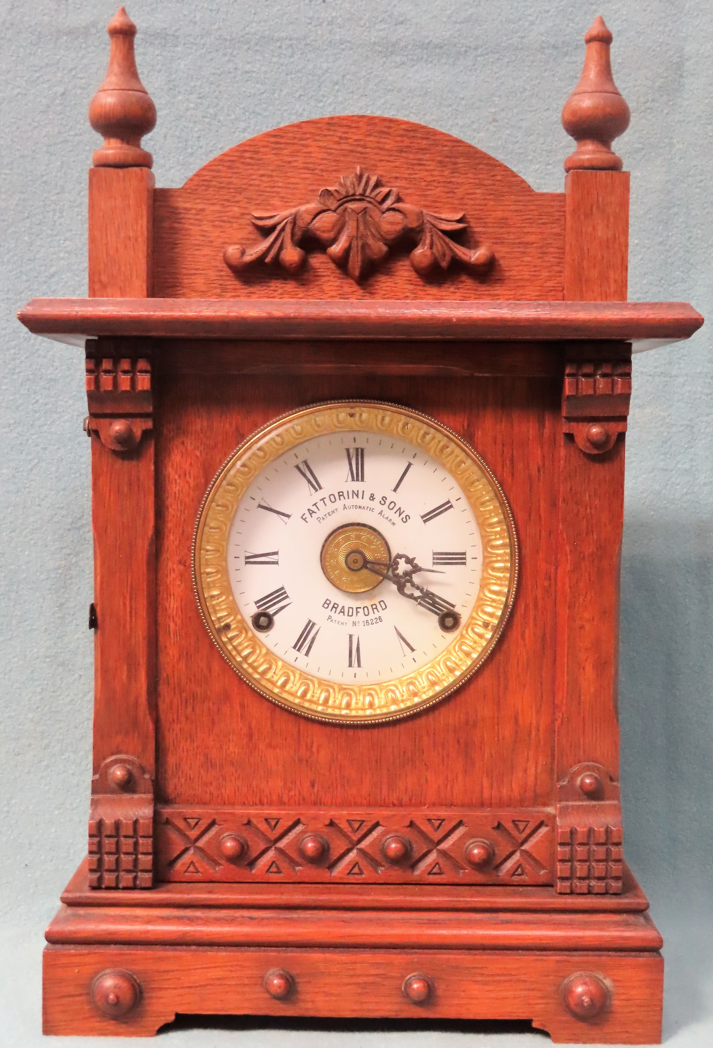 Early 20th century Oak cased clock by Fattorini and Sons, Bradford. App. 45cm H