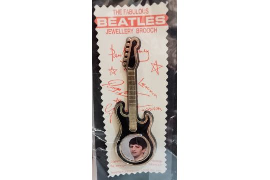 The Beatles set of five original 1964 Invicta Plastics Guitar Brooches, featuring four individual - Image 3 of 5