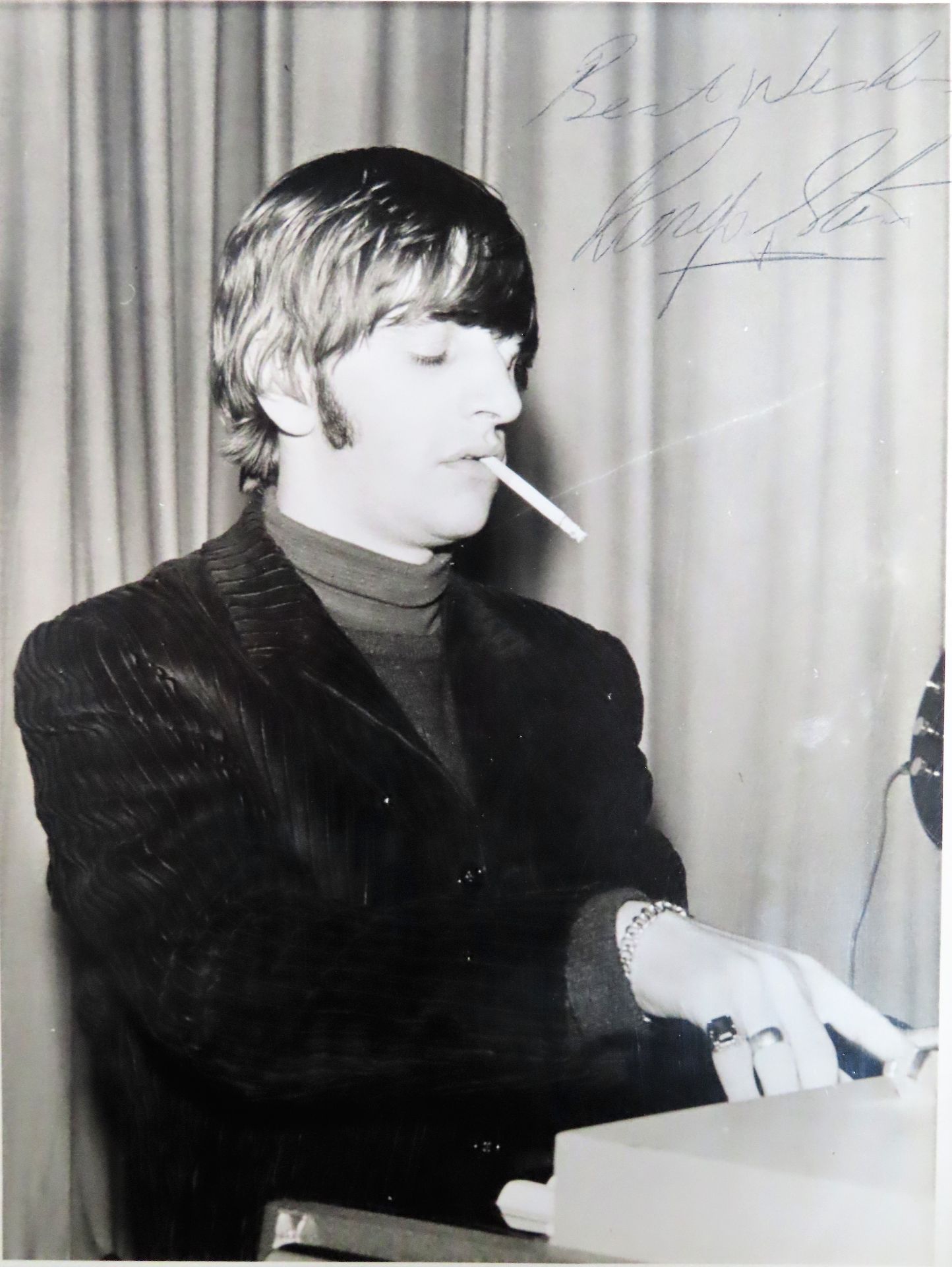 SIGNED ORIGINAL UNPUBLISHED PHOTOGRAPH OF RINGO STARR PLAYING KEYBOARDS, TAKEN AT CAIRD HALL,