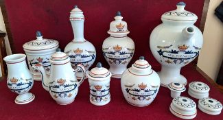 EIGHT VARIOUS PIECES OF MODERN DELFT POTTERY