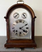WESTMINSTER CHIMING MANTLE CLOCK, APPROX 39cm TO TOP OF HANDLE