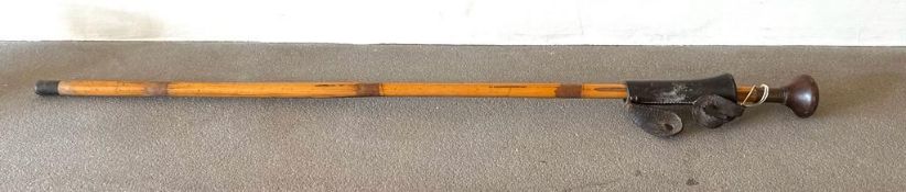 WORLD WAR II OFFICER'S CANE AND LEATHER HOLDER, APPROX 76cm