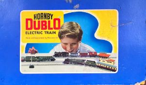 BOXED HORNBY OO ELECTRIC TRAIN SET