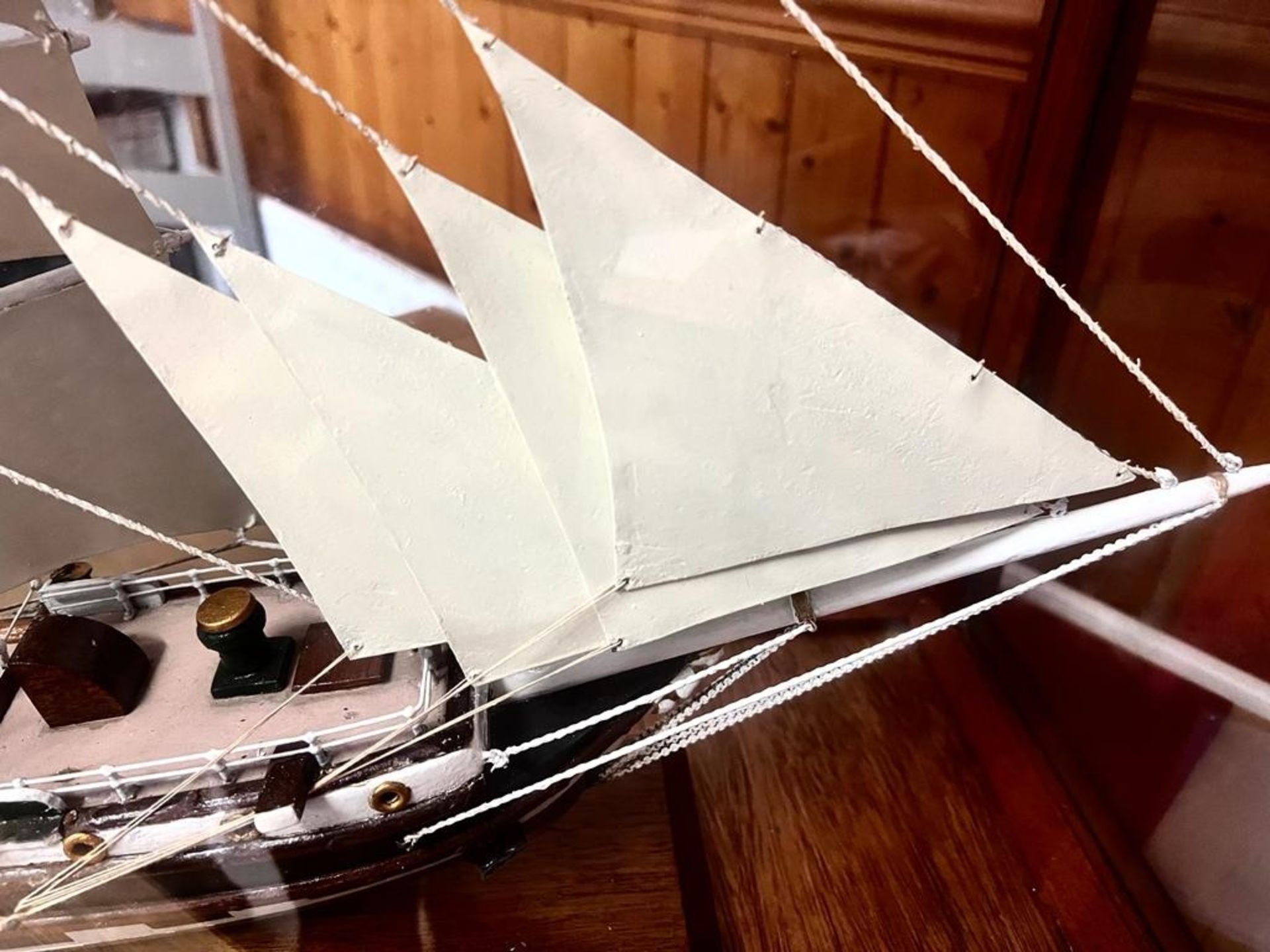 CASED MODEL OF A FOUR MASTED CLIPPER TRAINING SHIP FROM INDEFATIGABLE SCHOOL. CASE APP. 75CM H X - Image 4 of 6