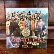 BEATLES LP SERGEANT PEPPER LONELY HEARTS CLUB BAND, 1967, PCS 7027, PLUS INSERTS AND CUT OUTS