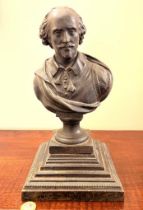 BRONZE BUST OF WILLIAM SHAKESPEARE UPON STEPPED BASE, APPROX 32cm HIGH