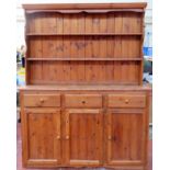 20th century pine kitchen dresser with plate rack. Approx. 187 x 146 x 43cms reasonable used