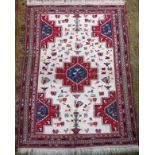 Vintage hand knotted Persian Kilim floor rug. Approx. 150cms x 112cms appears in reasonable used