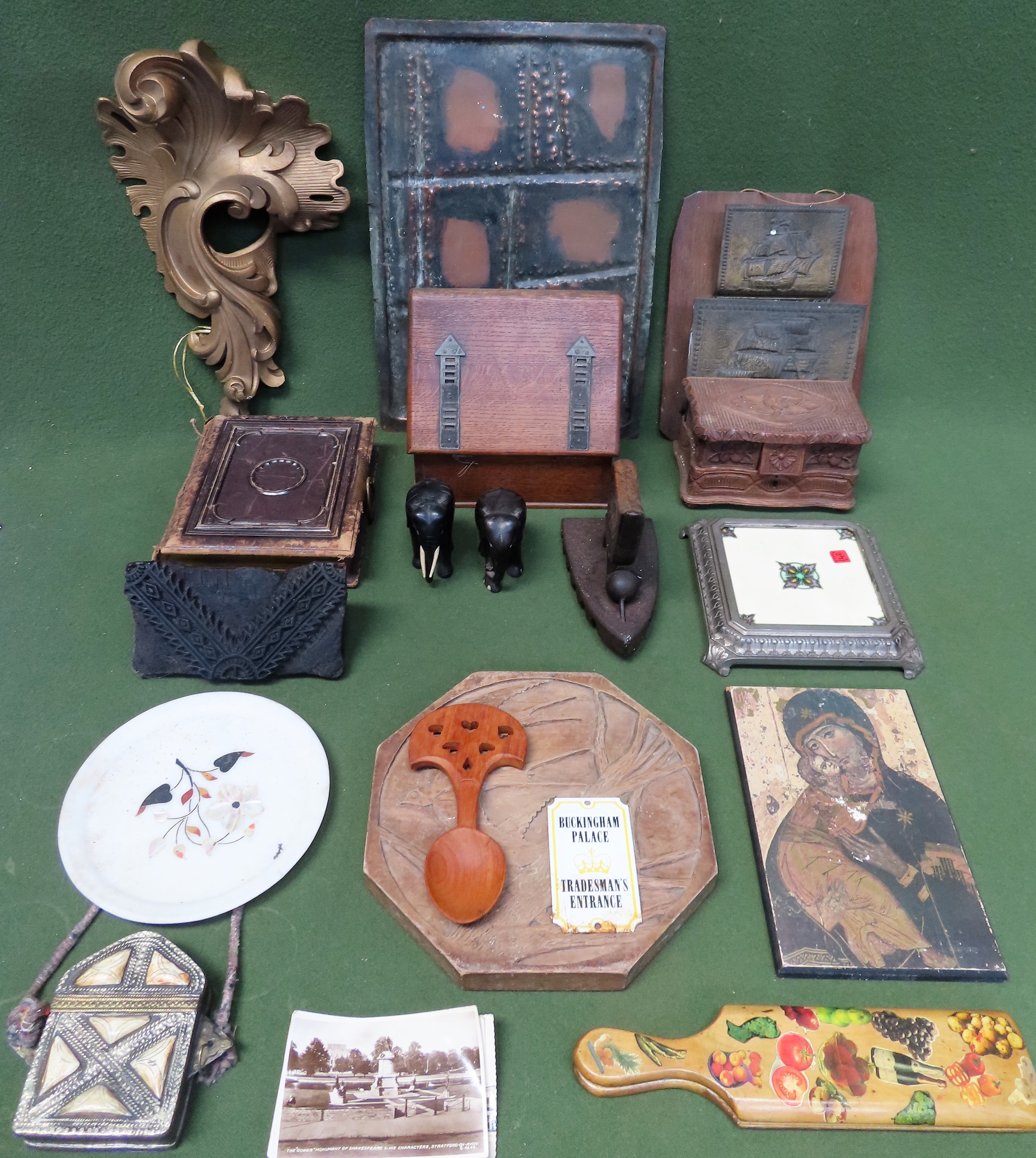 Sundry lot Inc. inlaid marble plaque, copper plaque, gilded sconce, brass satchel bag, Victorian