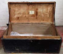 Vintage wooden 'military' storage chest. Approx. 45 x 106 x 51cms used and worn condition