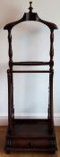 Late 19th/early 20th century mahogany clothes horse, fitted with single drawer to baser. Approx. 138