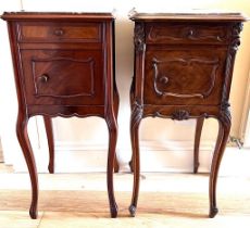 GOOD DISSIMILAR MAHOGANY BEDSIDE CABINETS, APPROX 82cm